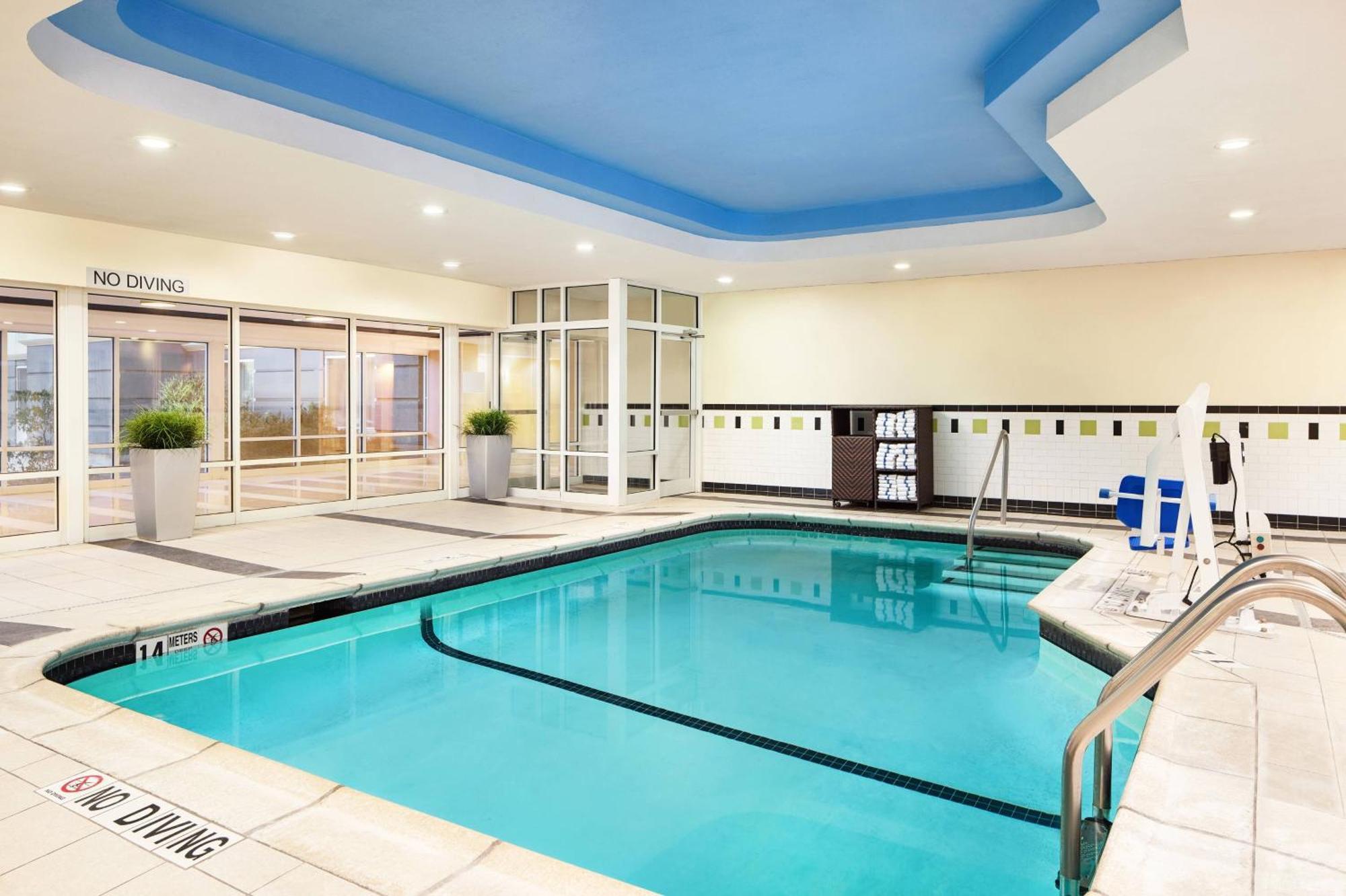 Fairfield Inn And Suites By Marriott Plainville Εξωτερικό φωτογραφία
