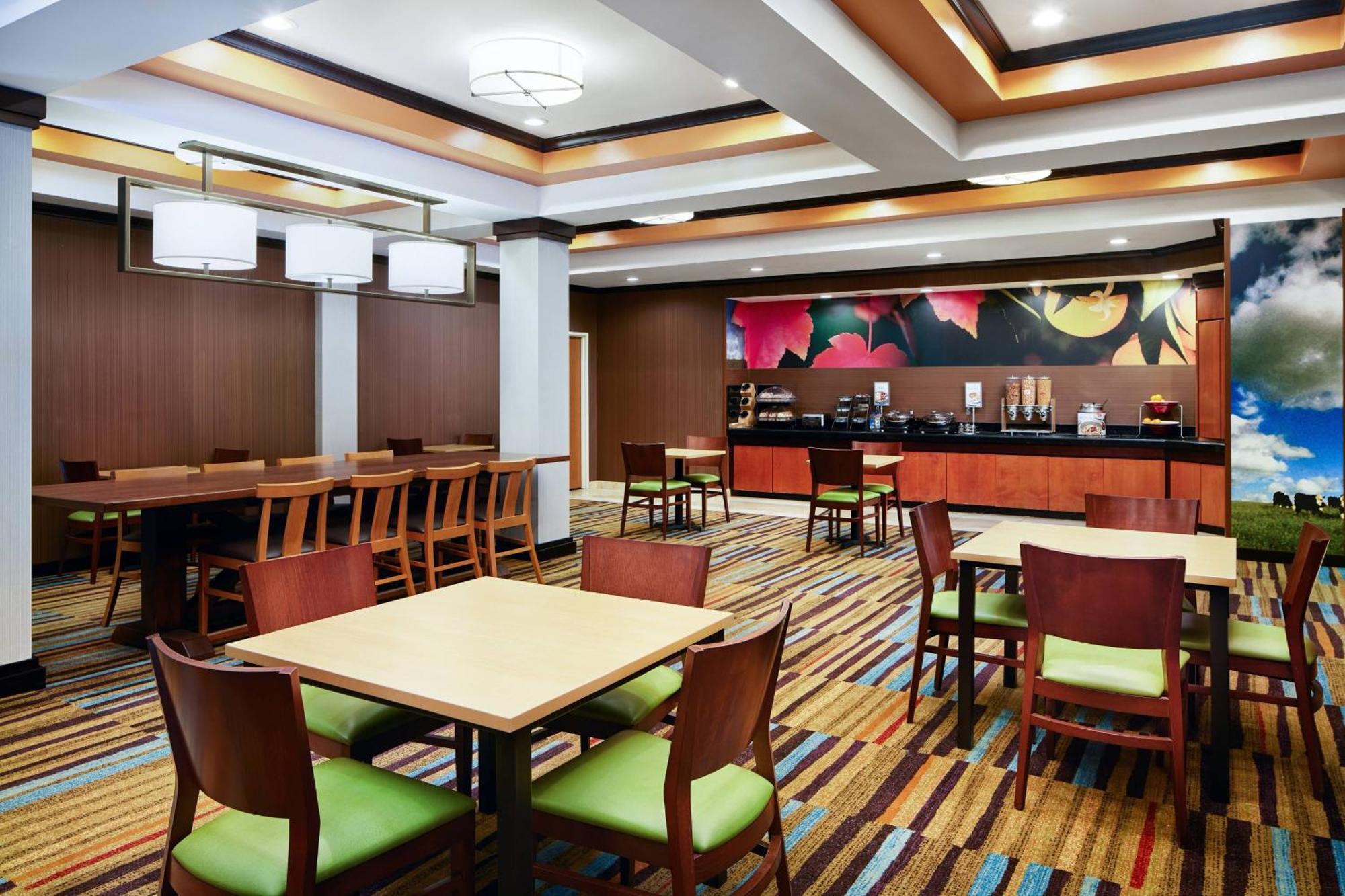 Fairfield Inn And Suites By Marriott Plainville Εξωτερικό φωτογραφία