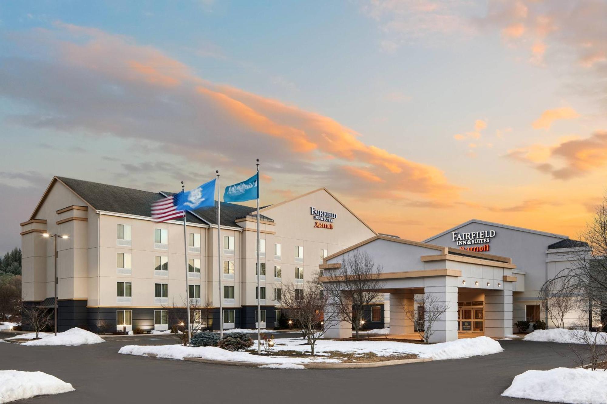 Fairfield Inn And Suites By Marriott Plainville Εξωτερικό φωτογραφία